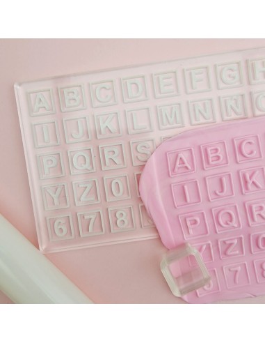 Abecedario modelo cubo placa