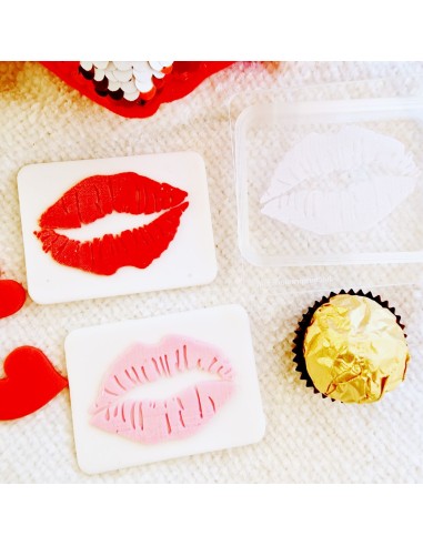 Sello relieve labios