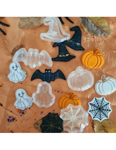 juego 5 mini cortadores hallowen